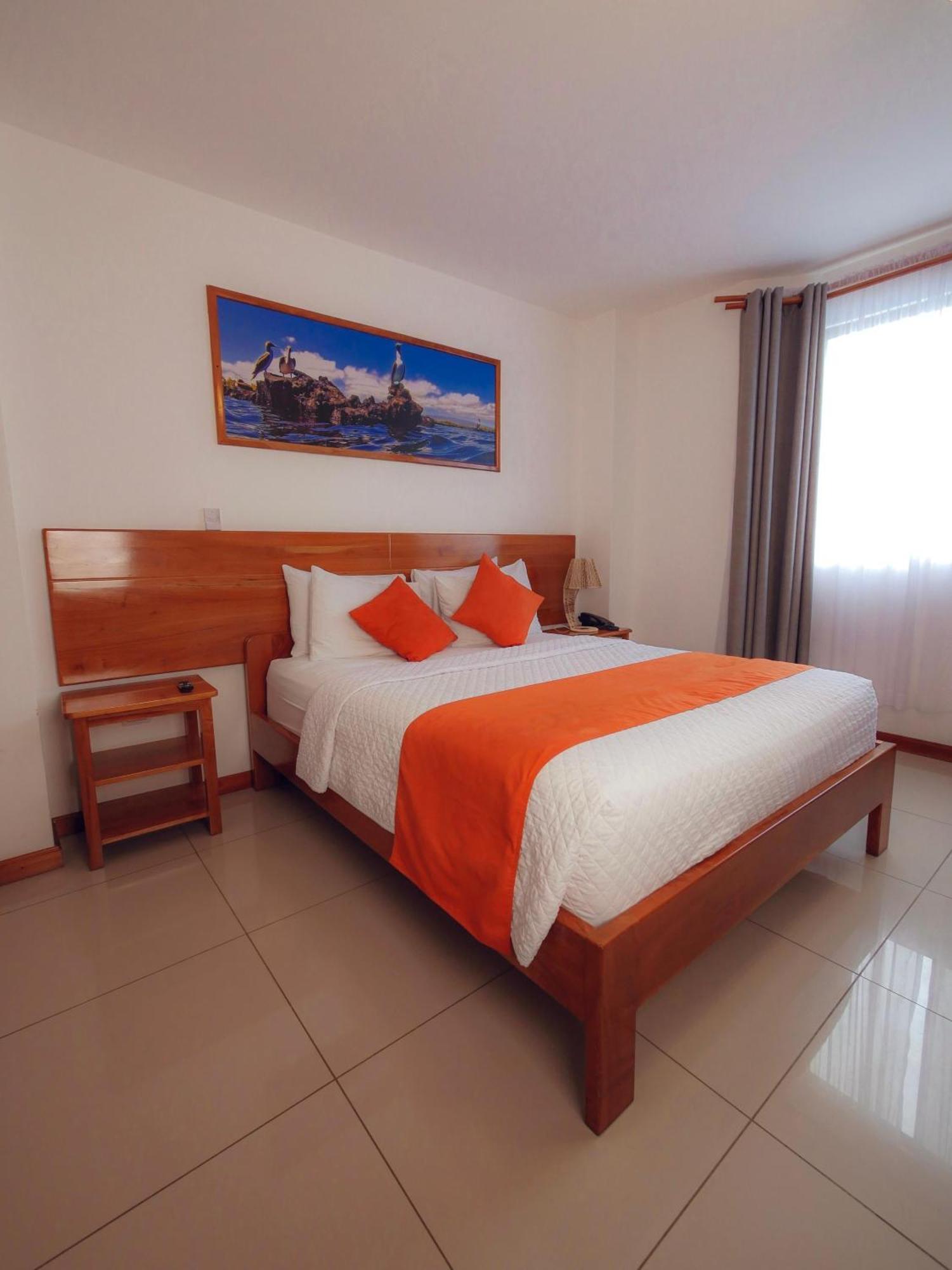 El Descanso Del Guia Puerto Ayora  Exterior photo